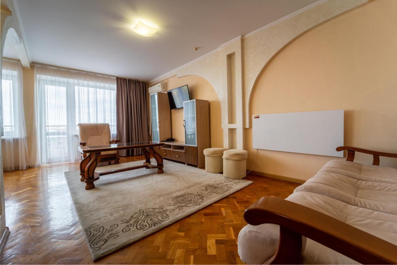 Hotel Halychyna Ternopil Exterior photo